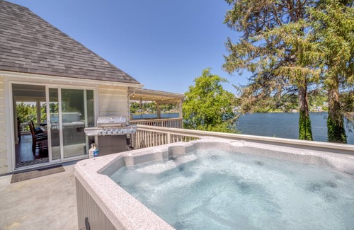 Otis House | 479 m² House ∙ 5 bedrooms ∙ 12 guests