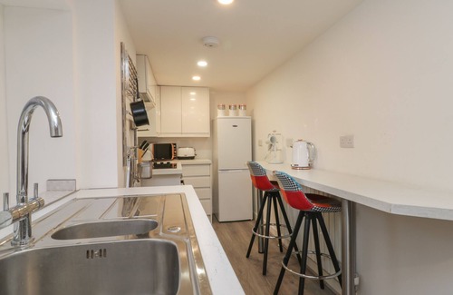 Whitby Cottage | 47A BAXTERGATE, pet friendly, country holiday cottage in Whitby