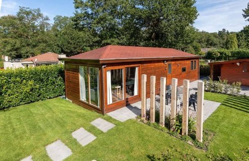 Municipality of Harderwijk Ski Chalet | 48 m² Chalet ∙ 2 bedrooms ∙ 3 guests