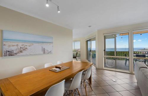 Encounter Bay House | 48 Rumbelow St - BYO Linen - Sea Views - Family Friendly