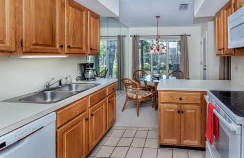 Kiawah Island Condo | 4834 Turtle Cove: 2BR Villa Near Beach, Pets OK, Credit for Bikes/Beach Gear