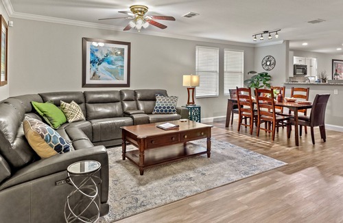 Frisco House | 4BD 2BTH Near Cowboys STAR, Soccer Hall of Fame & The National Video game Museum