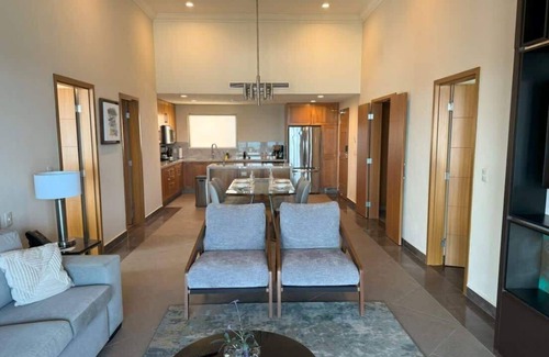 Mauricio Castro Villa | 4BD Oceanfront Unit at Villa La Valencia