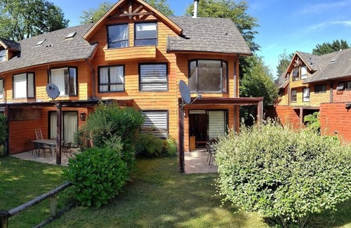 Pucon House | 4BR/3BA Spacious House in Condominium - Pucón