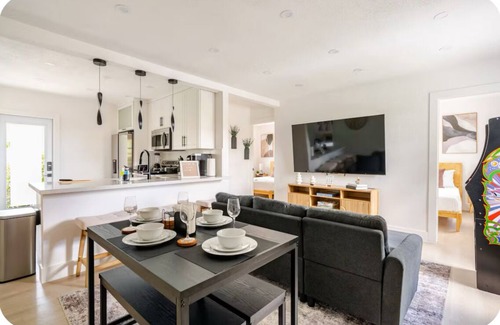 Little Haiti House | 4BR Near Wynwood, Design District, Beach, Brickell Near Little Havana + Parking