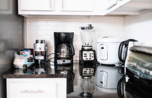 Montopolis House | ★ 4BR ★ Private Patio + Garden ★ Near Downtown & ✈