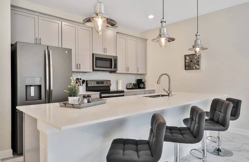 Ridgewood Lakes House | 4BR Splendor: Private Pool - Sleeps 11 - Champions Gate - 392