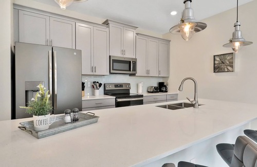 Ridgewood Lakes House | 4BR Splendor: Private Pool - Sleeps 11 - Champions Gate - 392