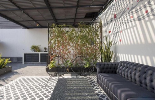 Anahuac House | 4Px Cozy Apartment with trendy Rooftop!