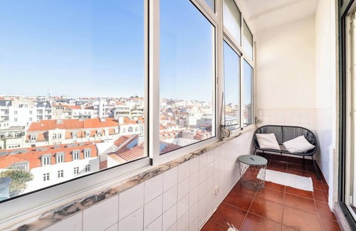 Santo Antonio Apartment | 5+1 BR Apartment Over Marquês de Pombal