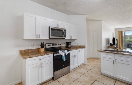 Sunset Ridge House | 5/3 Pool home located in Sunset Ridge Community!