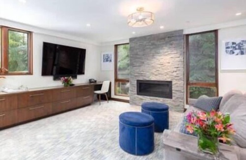 Aspen House | 5/5.5 BEDROOM-ASPEN CORE RESIDENCE-NEWLY FURNISHED