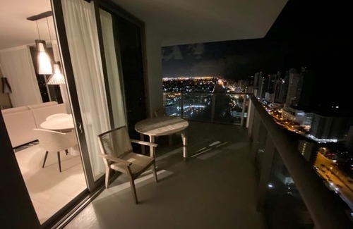 Hallandale Beach Condo | 5 🏙AMENITIES + LUXURY CONDO IN THE SKY
