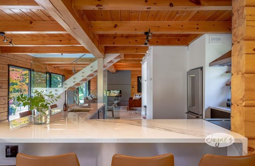 Huntsville Cottage | 5 bdrm, 3 bath! Architectural gem!