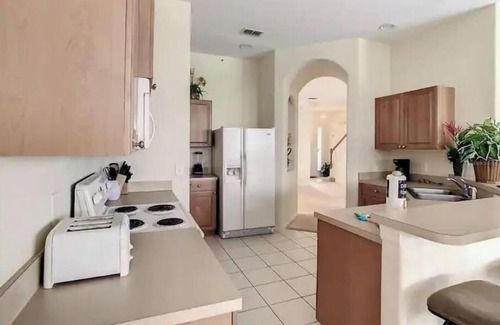 Tuscan Hills House | 5 Bed, 4.5 Bath & Private Pool Family-Friendly Disney Get Away