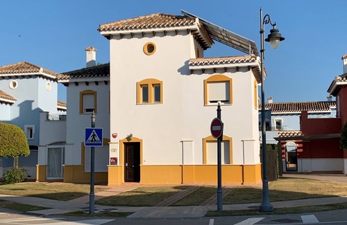 Torre-Pacheco Villa | 5 bed 4 bathrom with private heated pool and large outdoor garden
