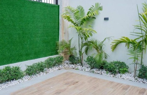 Santo Domingo Villa | 5 bed 5 bath Mansion in phenomenal Santo Dg Este with AC, EV WiFi and Bar Pool