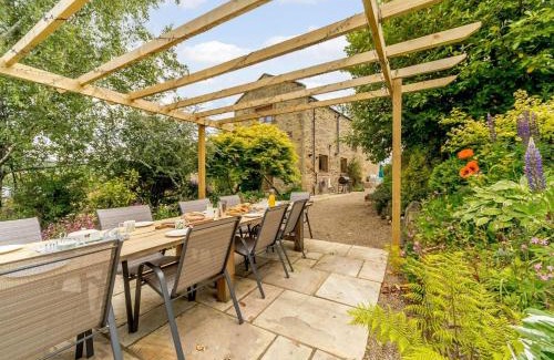 Lanchester House | 5 bed property in Durham 85257