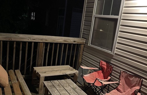 Lower Central NE House | 5 Bedroom 3.5 Bath House 5 Minutes From Train Station
