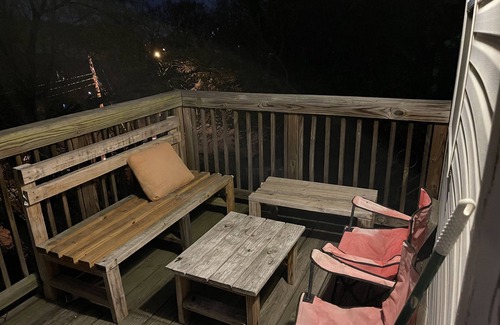 Lower Central NE House | 5 Bedroom 3.5 Bath House 5 Minutes From Train Station