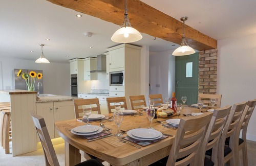 East Barkwith Cottage | 5 bedroom accommodation in East Barkwith, near Market Rasen