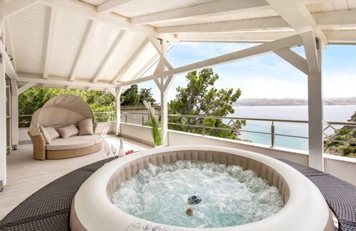 Ribarica House | 5 bedroom accommodation in Cesarica