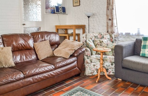 Weybourne Cottage | 5 bedroom accommodation in Weybourne