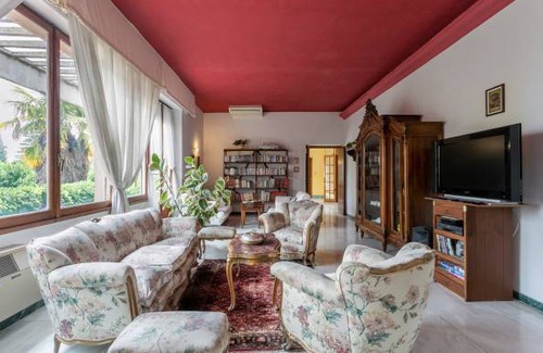 Canino House | 5 bedroom accommodation in Canino