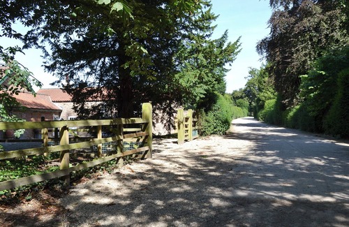 Rudston Cottage | 5 bedroom accommodation in Rudston, near Bridlington