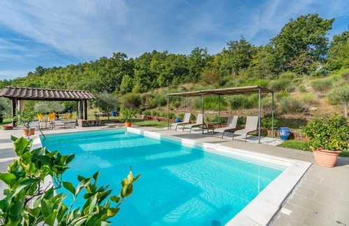 Starda House | 5 bedroom accommodation in Poppi (AR)