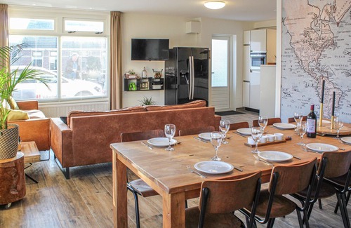 Paesens-Moddergat House | 5 bedroom accommodation in Paesens