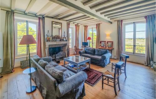 Ouveillan House | 5 Bedroom Beautiful Home In Ouveillan