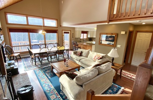 Bretton Woods House | 5 Bedroom Bretton Woods Townhome 1 gig Wi-Fi Next Door to Mt Washington Resort
