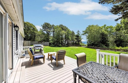 Cataumet House | 5-Bedroom Cape Cod Retreat on Scraggy Neck