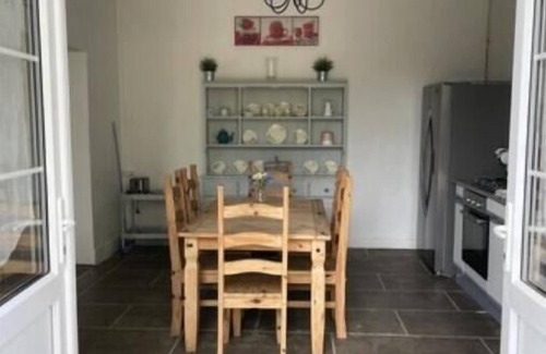 Passirac House | 5 Bedroom Gite, Family Friendly, pet Friendly Relaxing Stay.