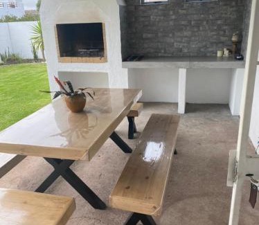 Langebaan House | 5 bedroom home in Langebaan, located close to Club Mykonos and Laguna Mall