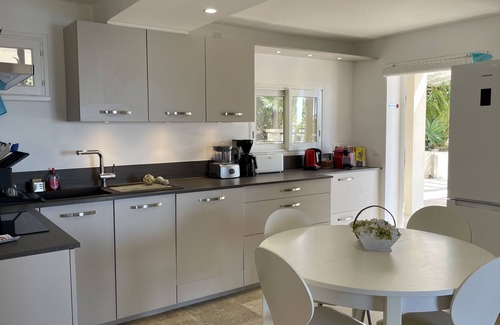 Pietrosella Condo | 5 bedroom house 12 minutes walk from the sea Exceptional 180° view Quiet