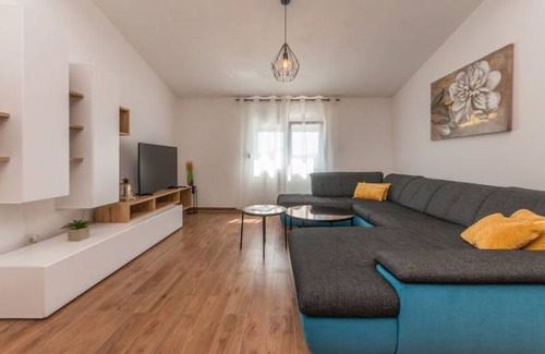 Lisane Ostrovicke House | 5 bedroom accommodation in Lisane Ostrovicke