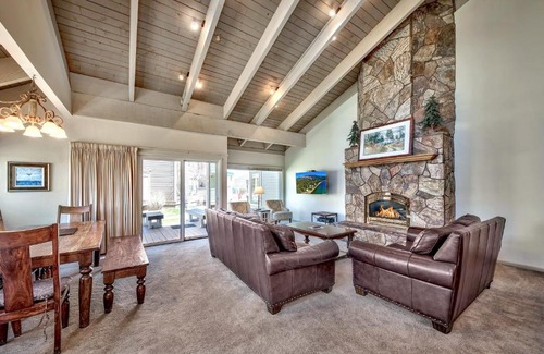 South Lake Tahoe House | 5 Bedroom Lakeview Townhouse - Sleeps up to 12 guests! townhouse