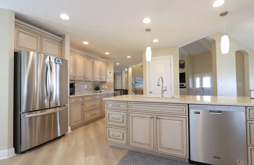 South Island House | 5 Bedroom - Luxury Home - Close to Beach - Lemon Drop Home