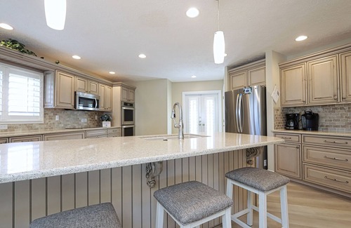 South Island House | 5 Bedroom - Luxury Home - Close to Beach - Lemon Drop Home