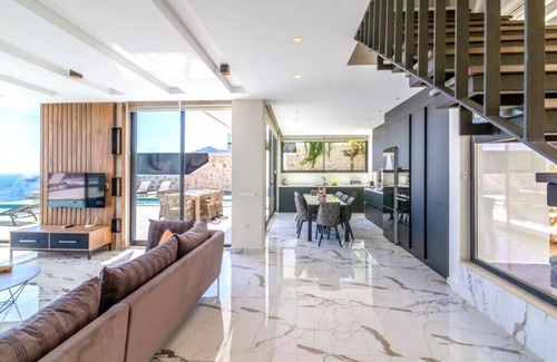 Kas Villa | 5 bedroom luxury villa - large infinity pool and jacuzzi