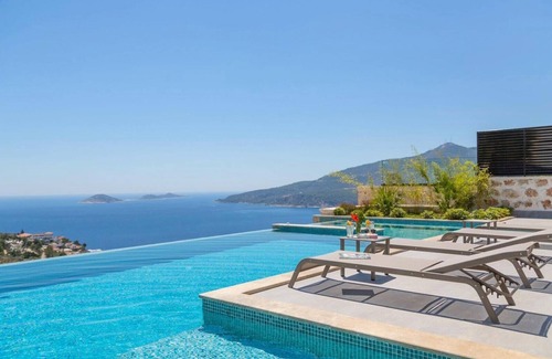 Kas Villa | 5 bedroom luxury villa - large infinity pool and jacuzzi