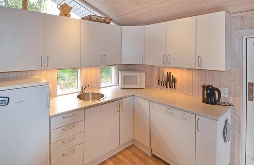 Bønnerup Strand House | 5 bedroom nice home in Glesborg
