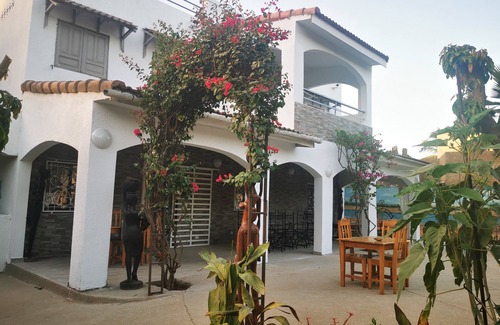 La Somone Villa | 5-BEDROOM VILLA WITH POOL AND LARGE ENCLOSED GARDEN