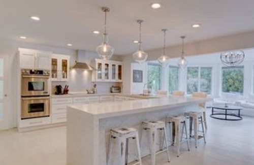 Southold House | 5 Bedrooms ~ Steps from a Private Sandy Beach and Beautiful Vineyard Views.