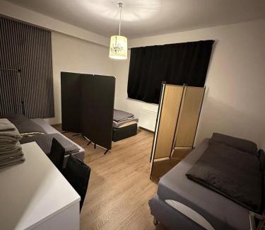 Lierenfeld Apartment | 5 Betten Montuerwhonung mit Waschmaschine