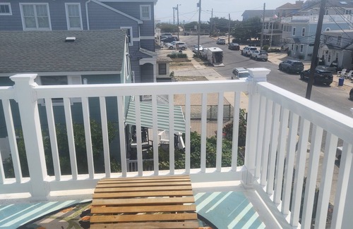 Ship Bottom House | 5 BR 2 Bath Oceanside Rental LBI New Jersey