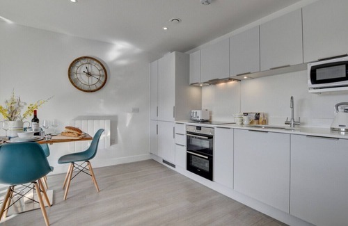 Mortehoe Apartment | 5 Byron Apartments - Three Bedroom Apartment, Sleeps 5