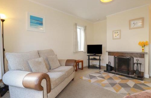 Playing Place House | 5 Carlyon Road